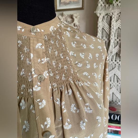 Beige silk blouze - Picture 4 of 8